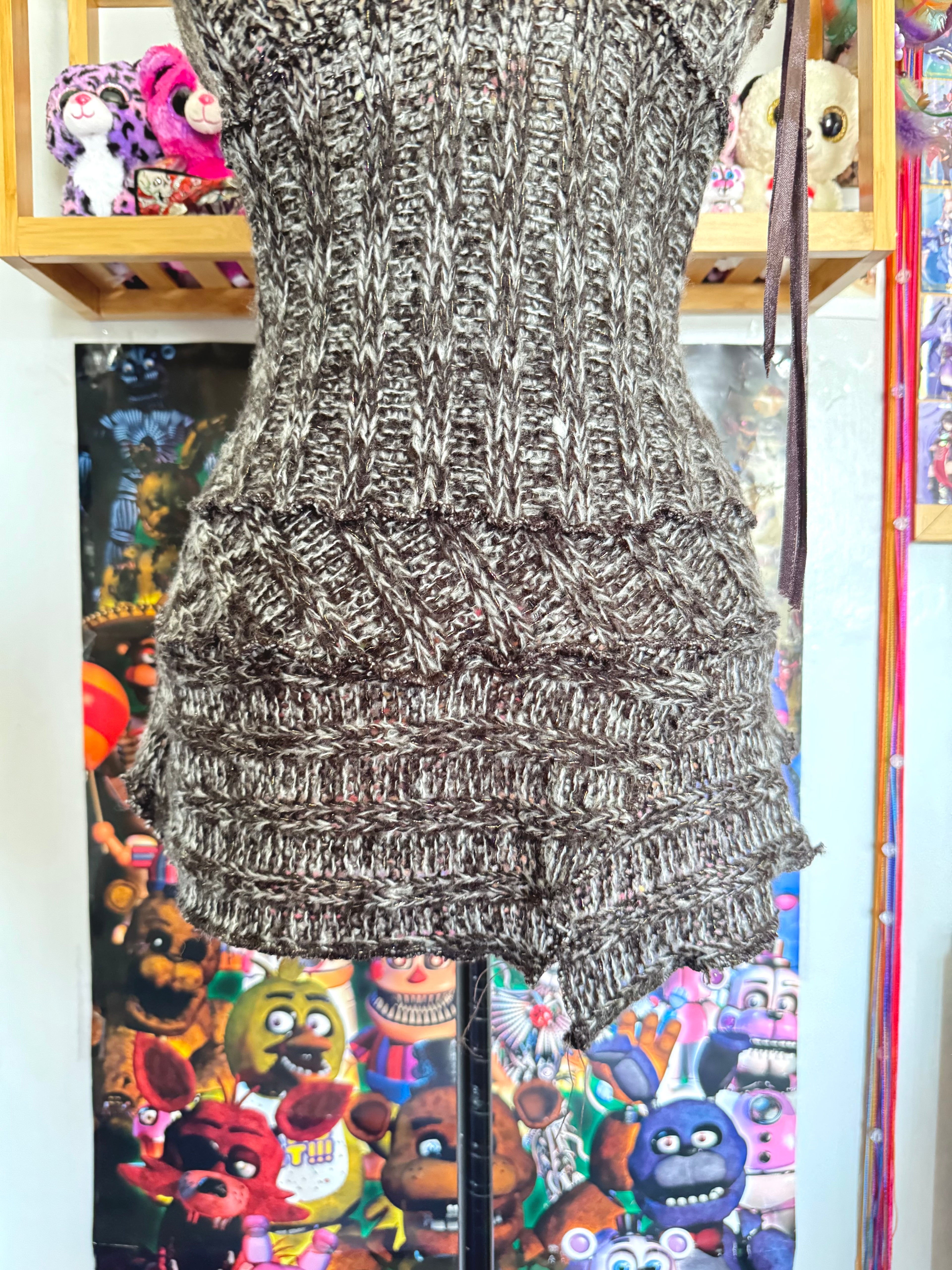 y2k vintage knitted brown and white fitted cami top with rosette