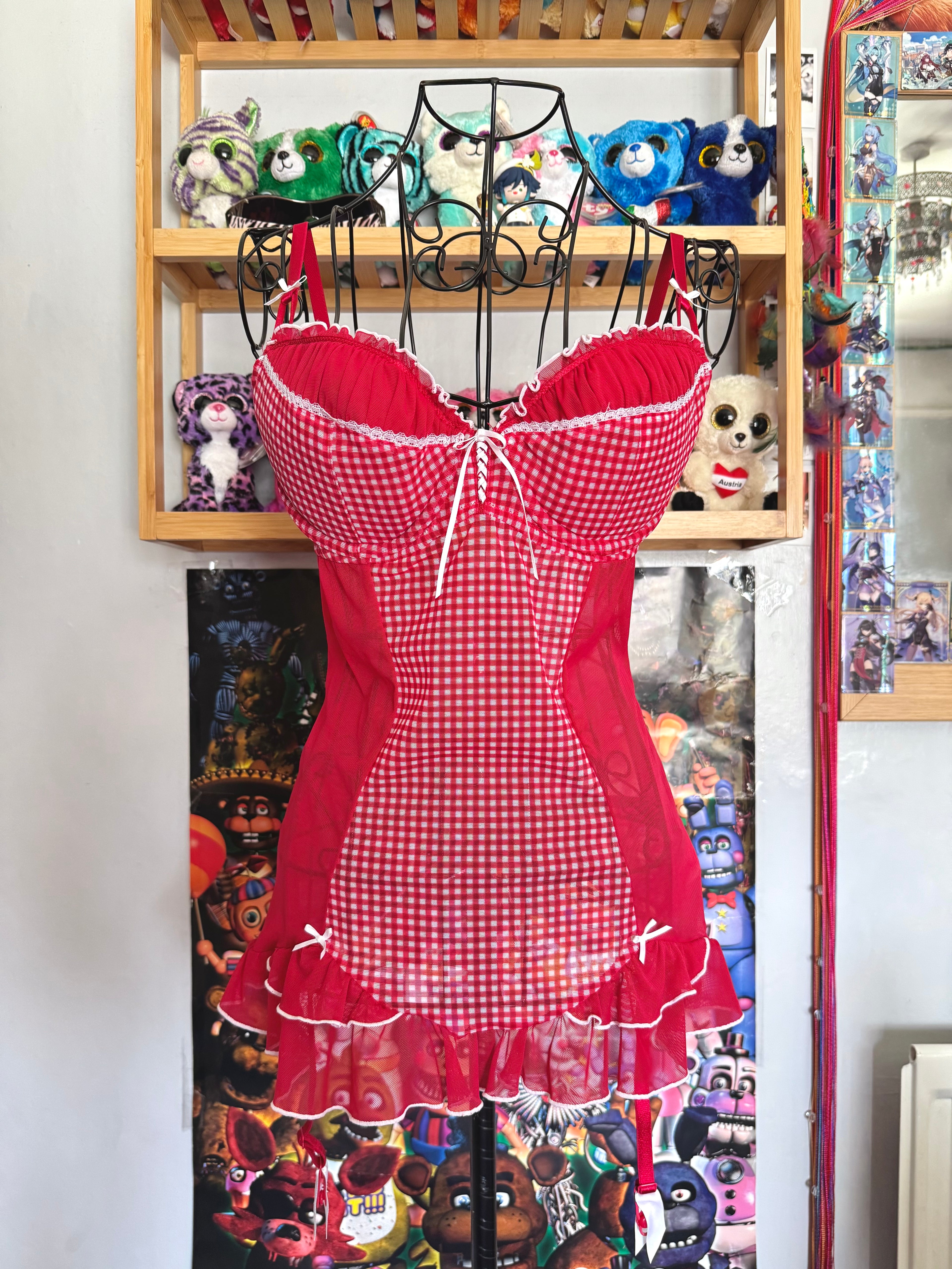 y2k vintage gingham red and white fitted mesh cami top coquette