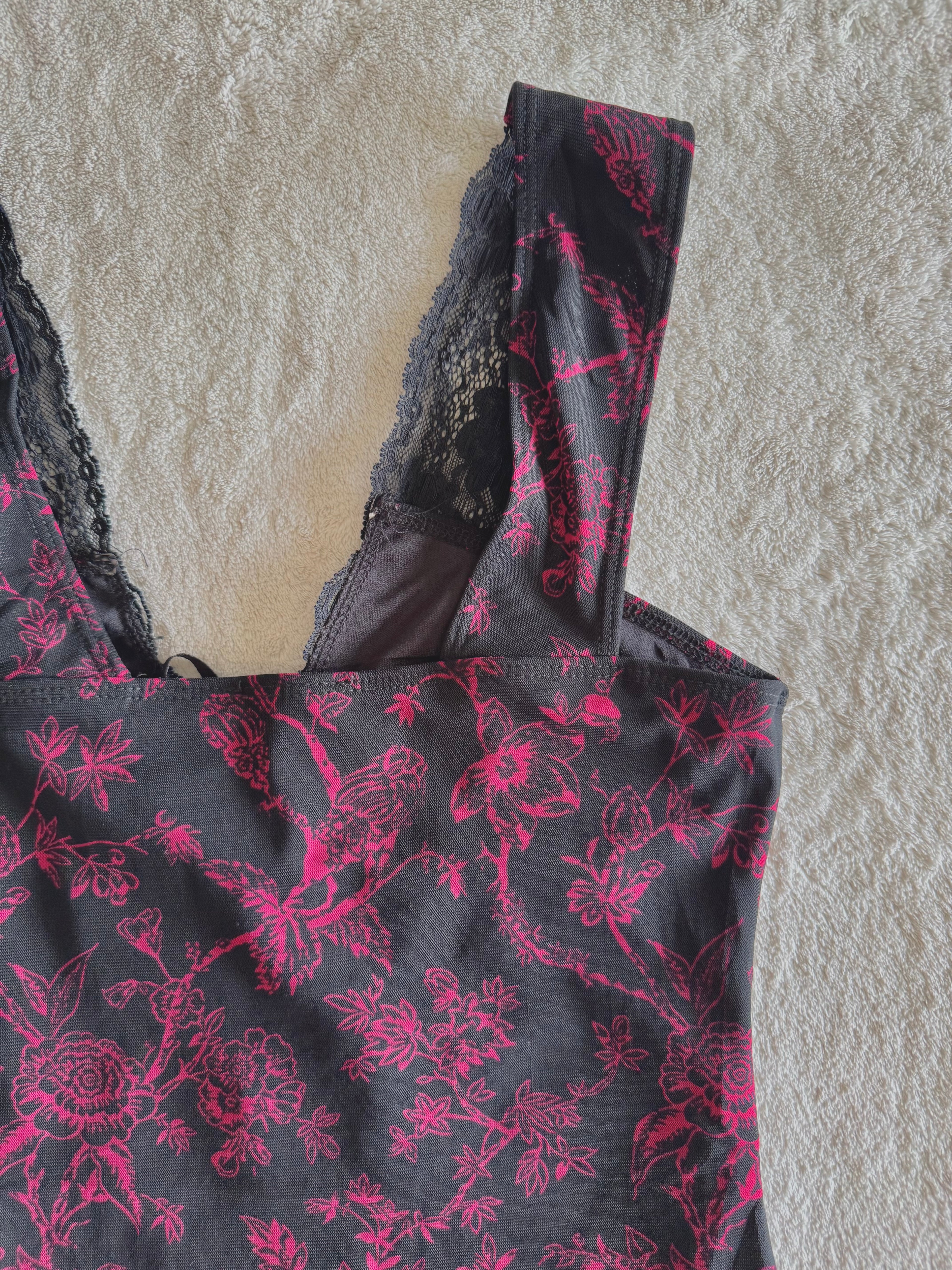 y2k vintage black and pink floral lace trim cami top gothic