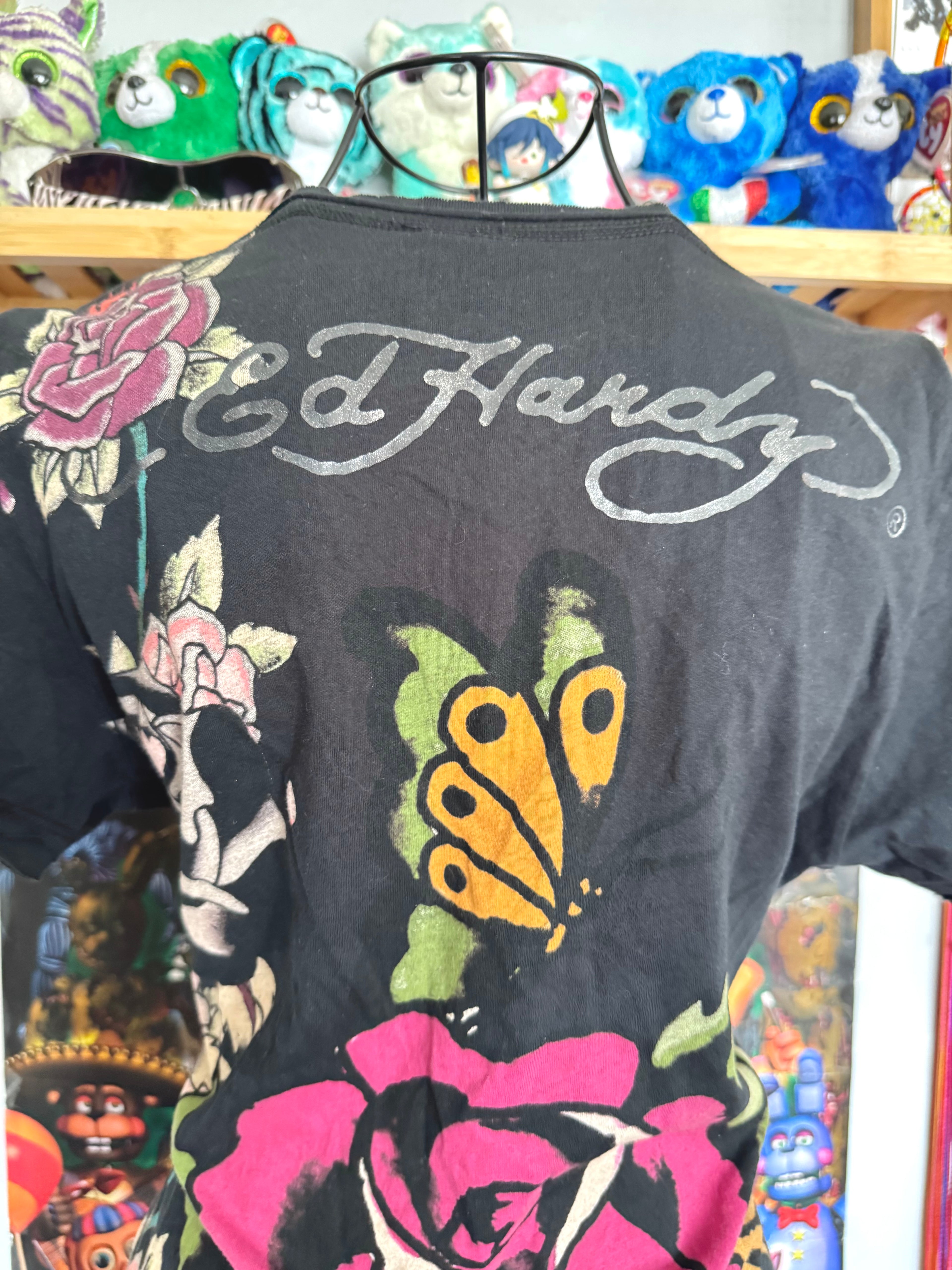 y2k vintage graphic rhinestone embellished vneck fitted tshirt