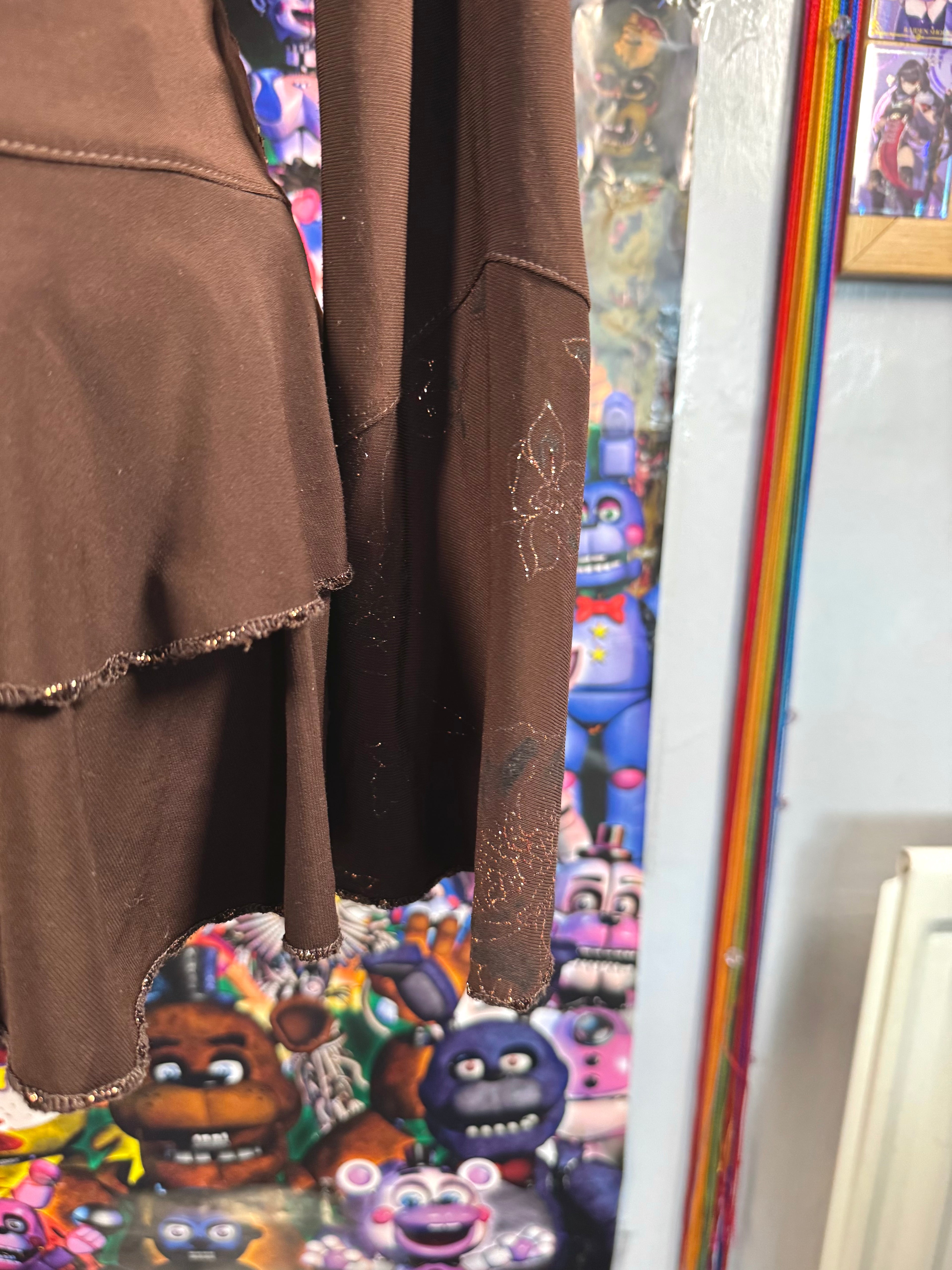 y2k vintage style brown fitted long sleeved floral layered top with ruffle tiered bottom fairycore
