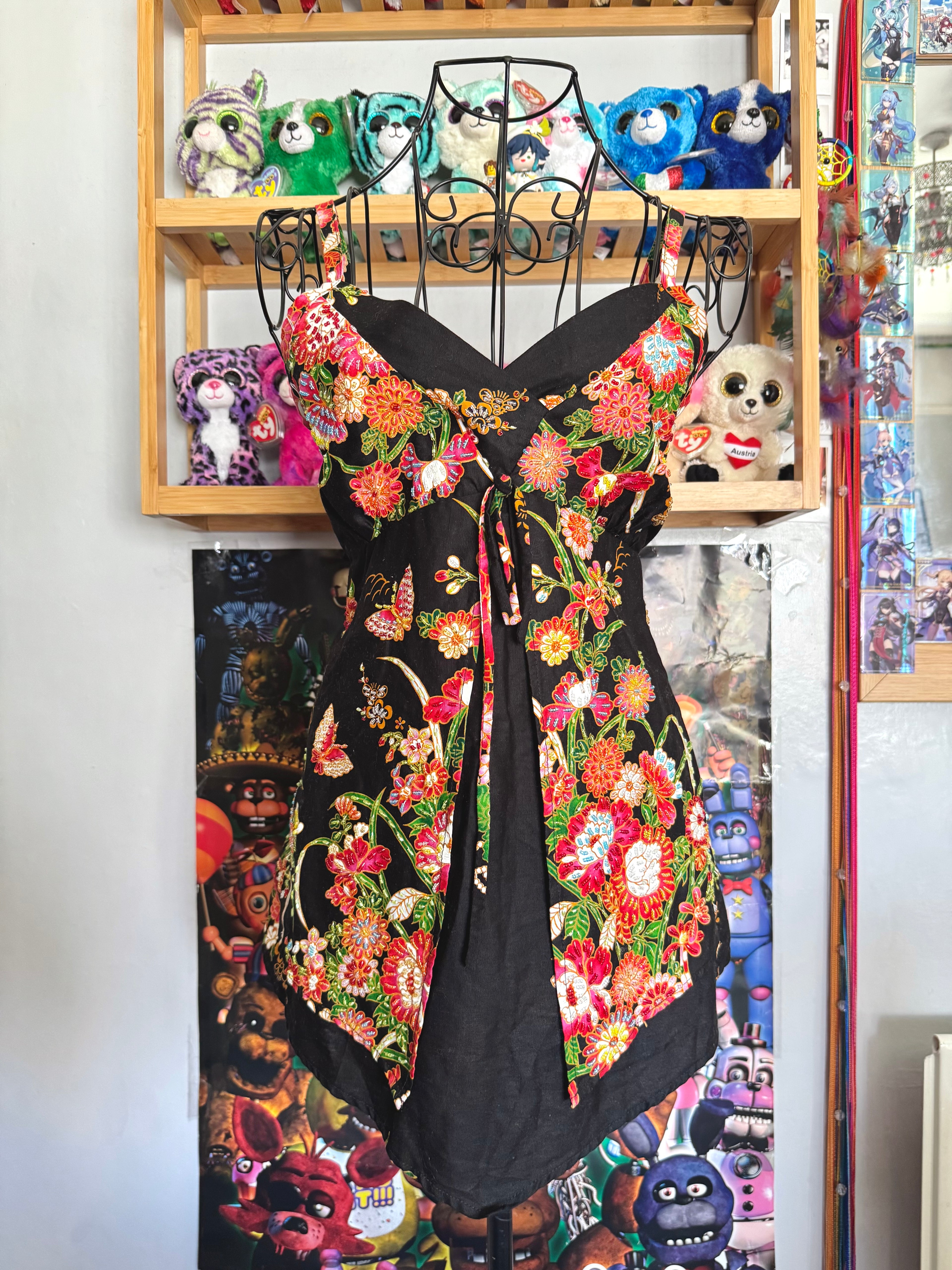 y2k vintage black and multi floral beaded fitted cami top